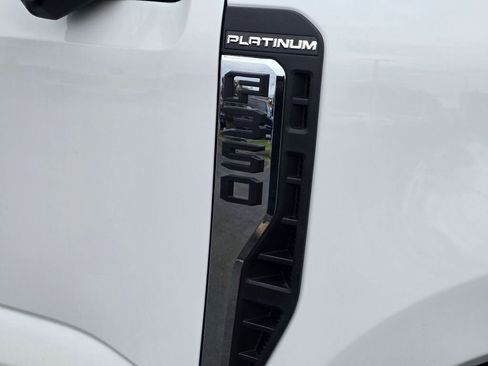 Used 2024 Ford F350 Platinum image 29