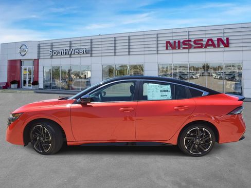 New 2026 Nissan Sentra SR FWD image 8