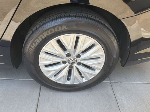 Used 2019 Volkswagen Jetta S w/ Driver Assistance Package FWD image 13