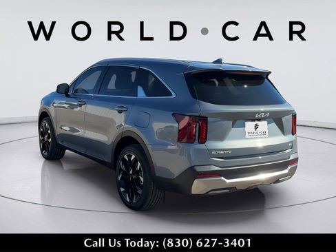 Used 2025 Kia Sorento EX image 6