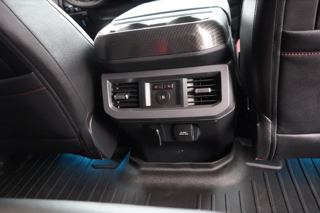 Used 2023 Ford F250 Lariat w/ Lariat Ultimate Package AWD/4WD image 30