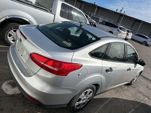 Used 2016 Ford Focus S image 7