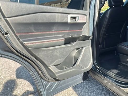 Used 2022 Ford Explorer ST-Line w/ Class IV Trailer Tow Package image 20