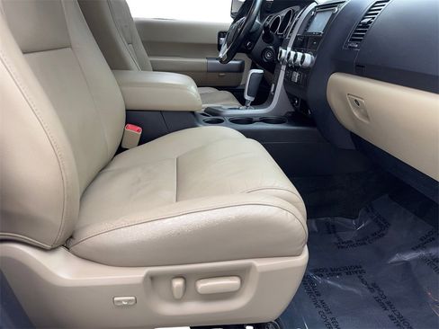 Used 2015 Toyota Sequoia Limited image 48