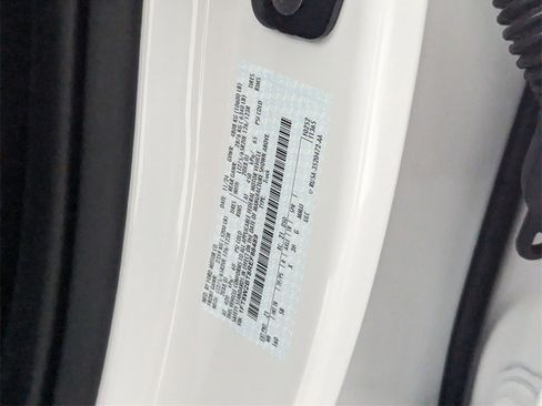 Used 2024 Ford F250 Lariat w/ Chrome Package image 17