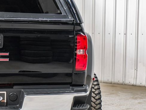 Used 2018 GMC Sierra 3500 SLE w/ SLE Preferred Package AWD/4WD image 46
