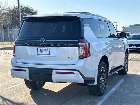 New 2026 Nissan Armada SL w/ Captain's Chari Seat Package image 9