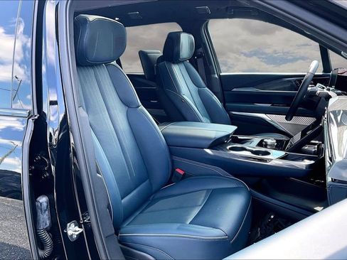 Certified 2026 Cadillac Escalade IQ Sport 2 AWD/4WD image 30