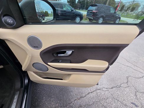 Used 2014 Land Rover Range Rover Evoque Pure Premium image 36