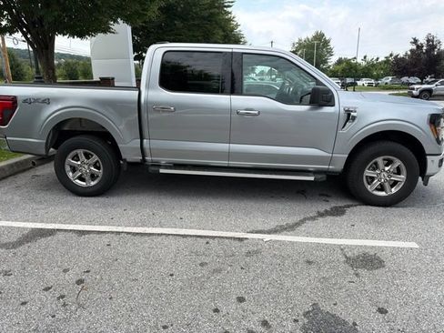 Used 2025 Ford F150 XLT w/ Equipment Group 301A Standard AWD/4WD image 3