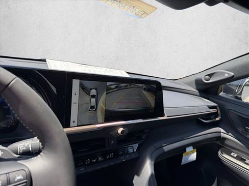New 2026 Toyota Crown Platinum AWD/4WD image 15