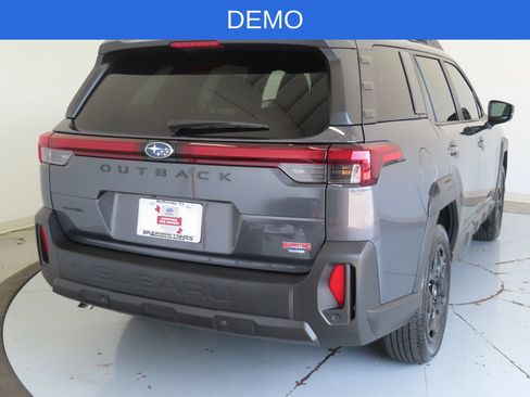 Used 2026 Subaru Outback Limited AWD/4WD image 3