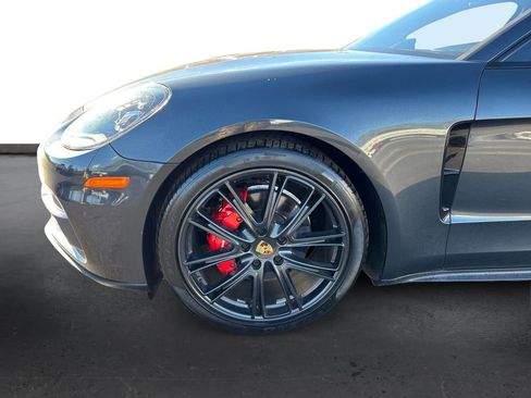Used 2018 Porsche Panamera image 13