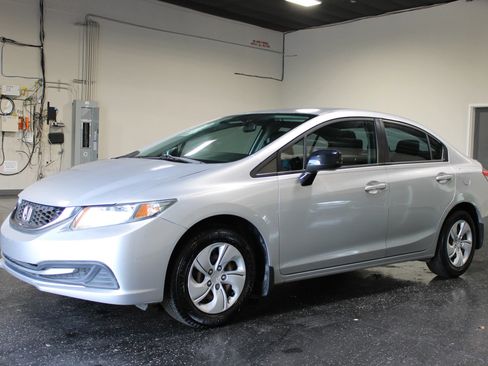 Used 2014 Honda Civic LX image 6