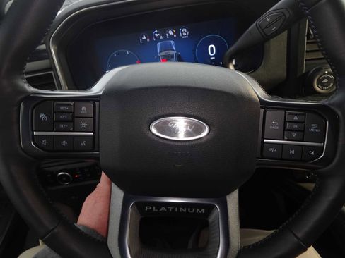 Used 2025 Ford F350 Platinum w/ FX4 Off-Road Package image 24