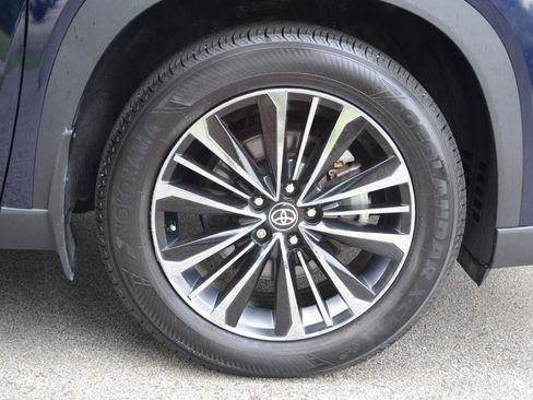 Used 2025 Toyota Grand Highlander AWD Hybrid image 12