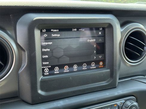 Used 2023 Jeep Wrangler Unlimited w/ Convenience Group AWD/4WD image 41