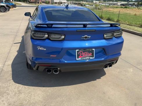 Used 2023 Chevrolet Camaro SS RWD image 4