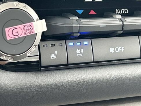 New 2026 Toyota Tundra Limited AWD/4WD image 29