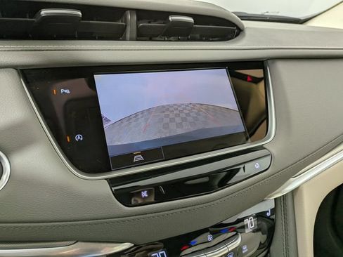Certified 2024 Cadillac XT5 Premium Luxury AWD/4WD image 5