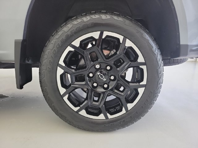 Used 2026 Chevrolet Colorado Z71 w/ Technology Package AWD/4WD image 10