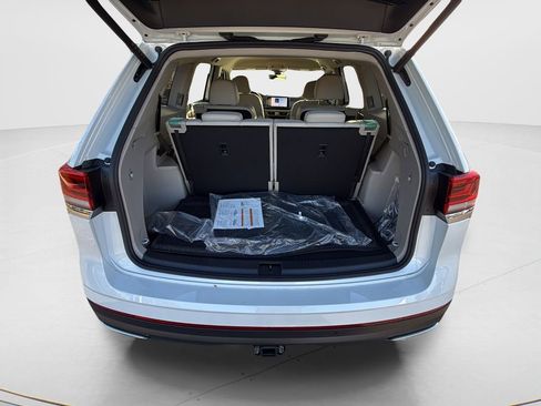 New 2026 Volkswagen Atlas SE image 12