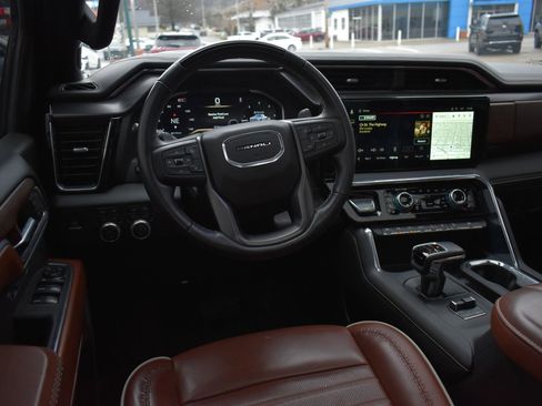 Used 2024 GMC Sierra 1500 Denali Ultimate image 18