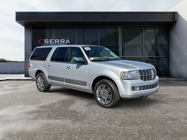 Used 2013 Lincoln Navigator L 2WD w/ HD Trailer Tow Pkg image 7