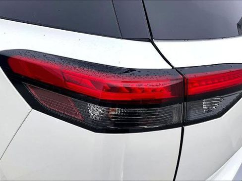 Certified 2024 Nissan Pathfinder SL w/ SL Premium Package image 28