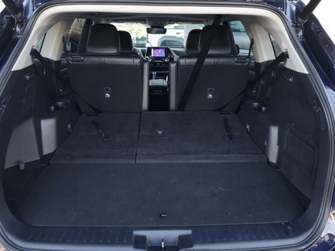 Certified 2023 Toyota Highlander XLE image 29