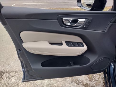 New 2026 Volvo XC60 B5 Plus w/ Protection Package Premier image 9