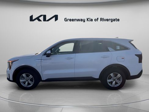 New 2026 Kia Sorento LX FWD image 4