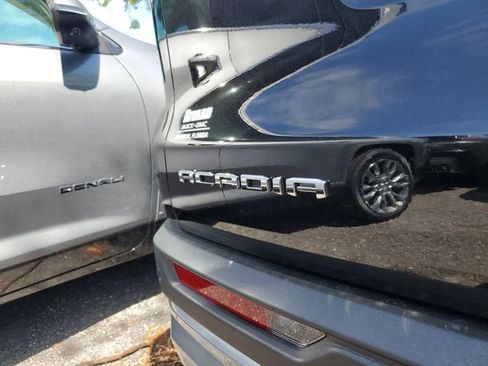 New 2026 GMC Acadia Elevation w/ Elevation Premium Package image 8