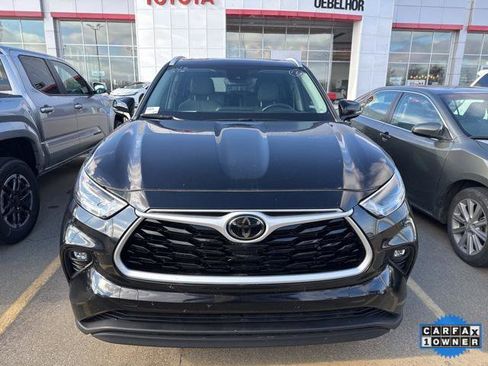 Certified 2024 Toyota Highlander XLE image 43