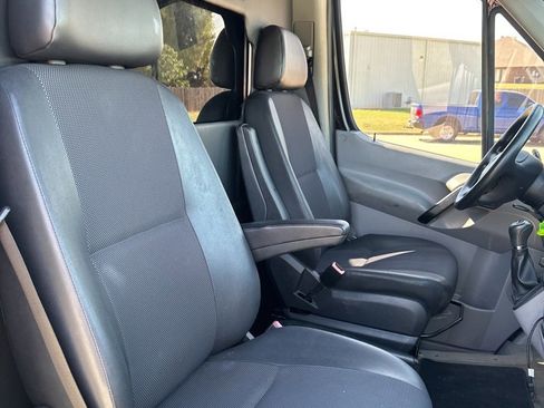 Used 2016 Mercedes-Benz Sprinter 3500 image 38