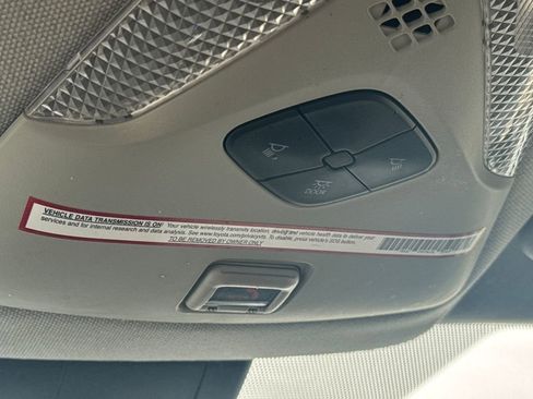 Used 2021 Toyota C-HR LE image 29