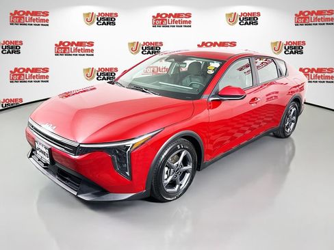 Certified 2025 Kia K4 FWD image 12