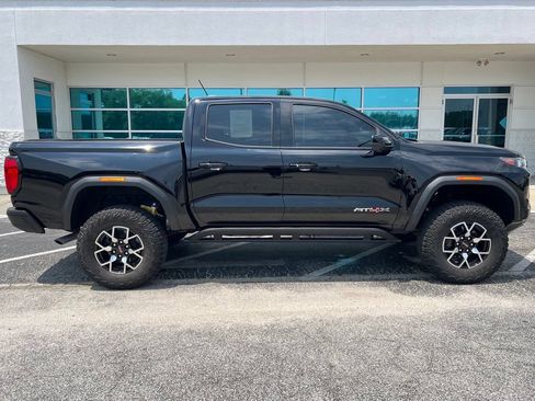 Used 2025 GMC Canyon AT4 w/ AT4X Package AWD/4WD image 3