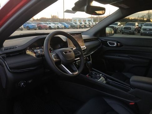 New 2026 Jeep Compass Latitude image 29