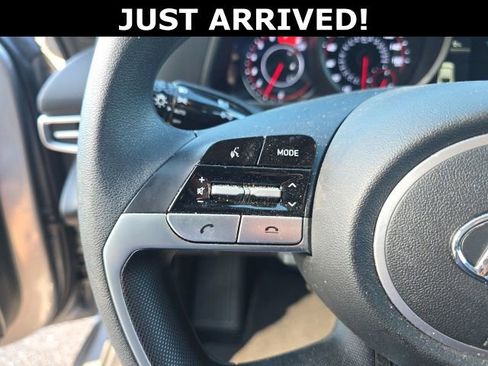 Used 2023 Hyundai Elantra SEL FWD image 10