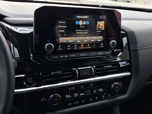 New 2025 Nissan Pathfinder SV image 11