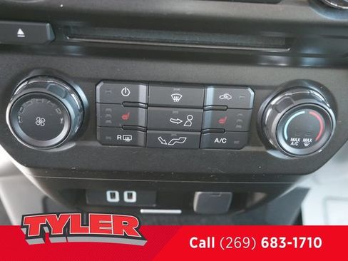 Used 2018 Ford F150 XLT w/ Equipment Group 302A Luxury AWD/4WD image 30