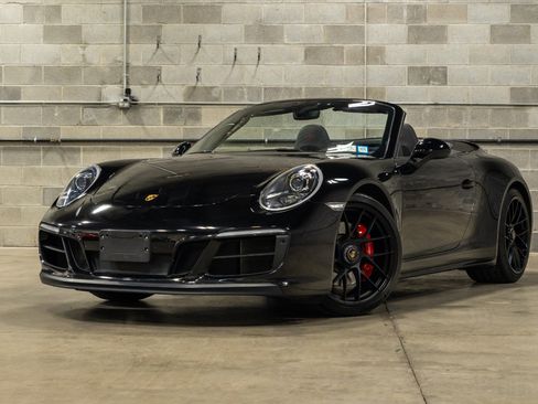 Used 2019 Porsche 911 Carrera 4 GTS image 3