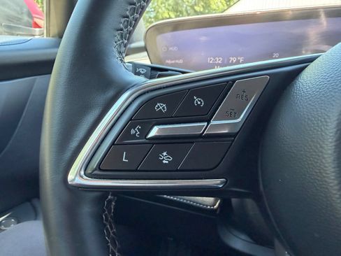 Used 2025 Buick Enclave Preferred w/ Power Package AWD/4WD image 14