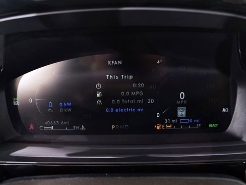 Used 2022 Lincoln Corsair Grand Touring w/ Elements Technology Bundle image 24