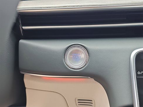 Certified 2025 Genesis GV80 3.5T Advanced image 24