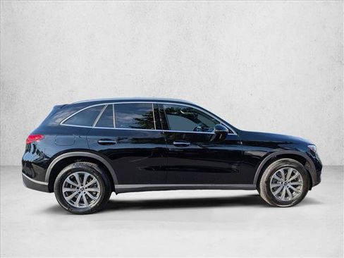 Certified 2026 Mercedes-Benz GLC 300 4MATIC image 4