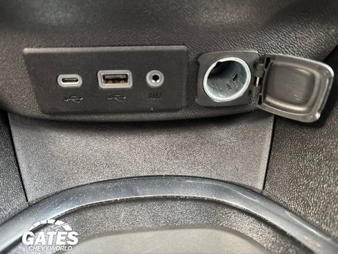 Used 2024 Chevrolet Malibu LT FWD image 19