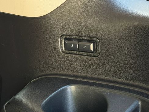 Used 2018 Ford Expedition Platinum AWD/4WD image 28