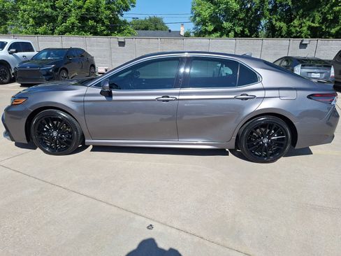 Used 2022 Toyota Camry XSE w/ Cold Weather Package FWD image 3
